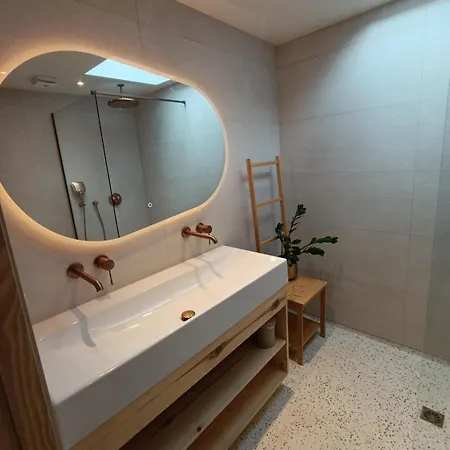 Villa Juneberry *
